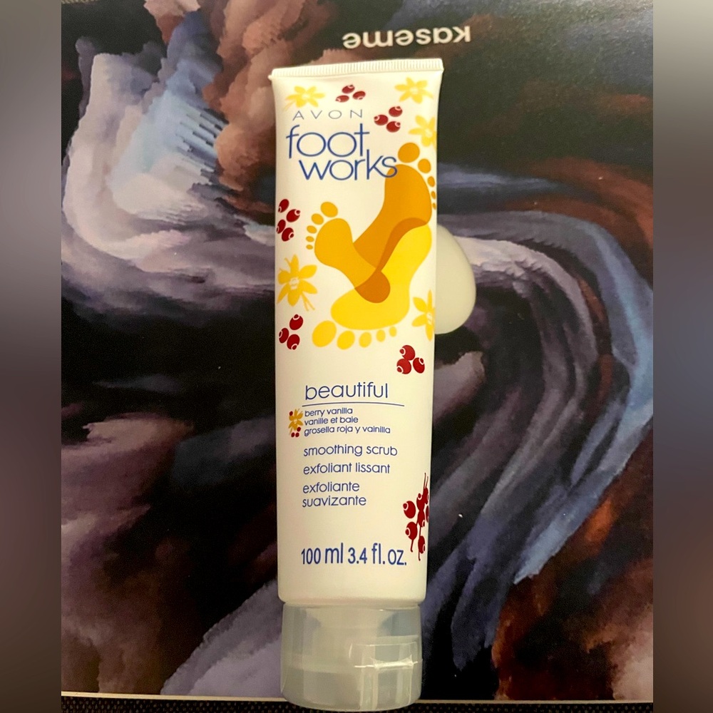 Avon Foot Works Smoothing Scrub